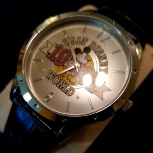 1955 Disneyland Resort Watch Limited Release | Disneyland Park WatchVintage Ra